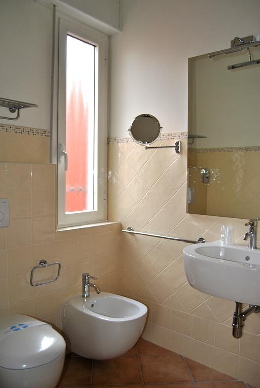 Hotel Aquila Castelfranco Emilia Ruang foto