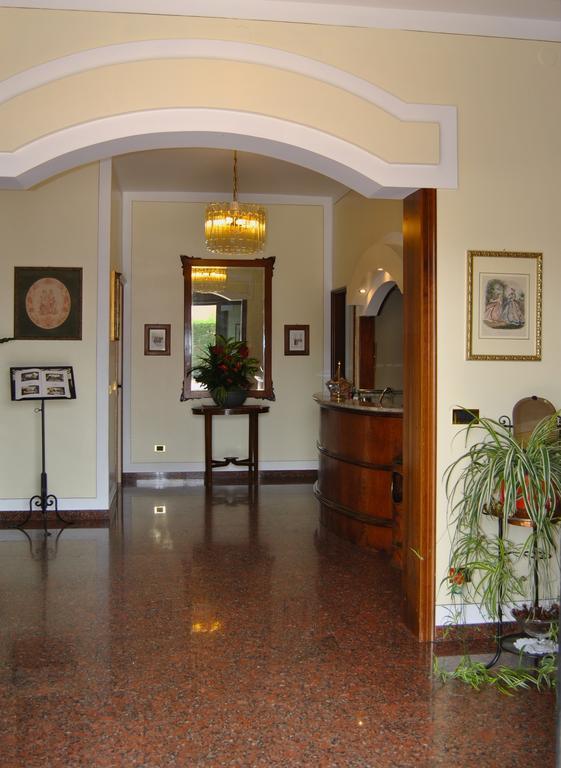 Hotel Aquila Castelfranco Emilia Bagian luar foto