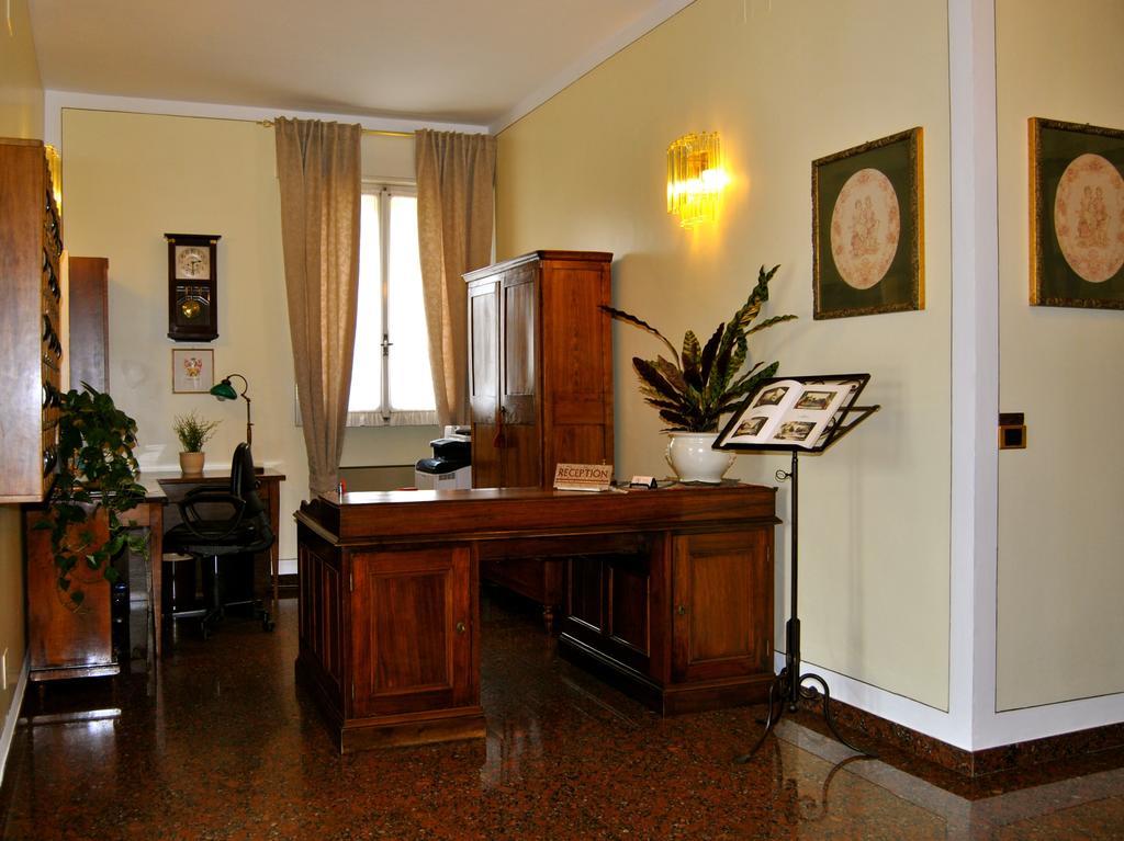 Hotel Aquila Castelfranco Emilia Bagian luar foto
