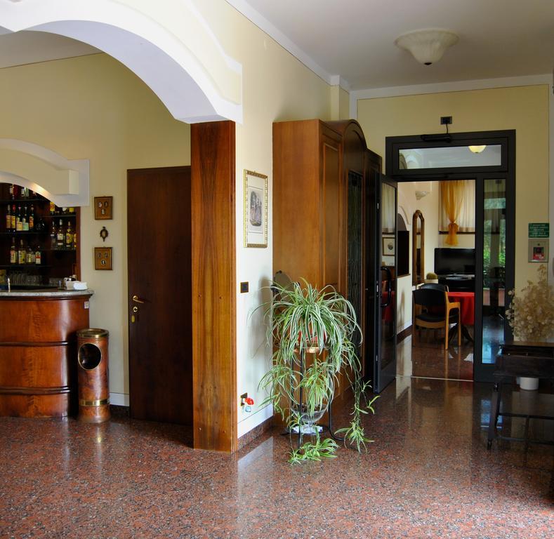 Hotel Aquila Castelfranco Emilia Bagian luar foto