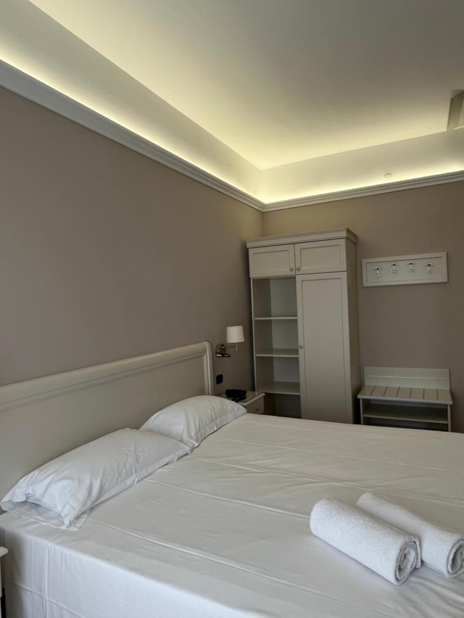 Hotel Aquila Castelfranco Emilia Bagian luar foto