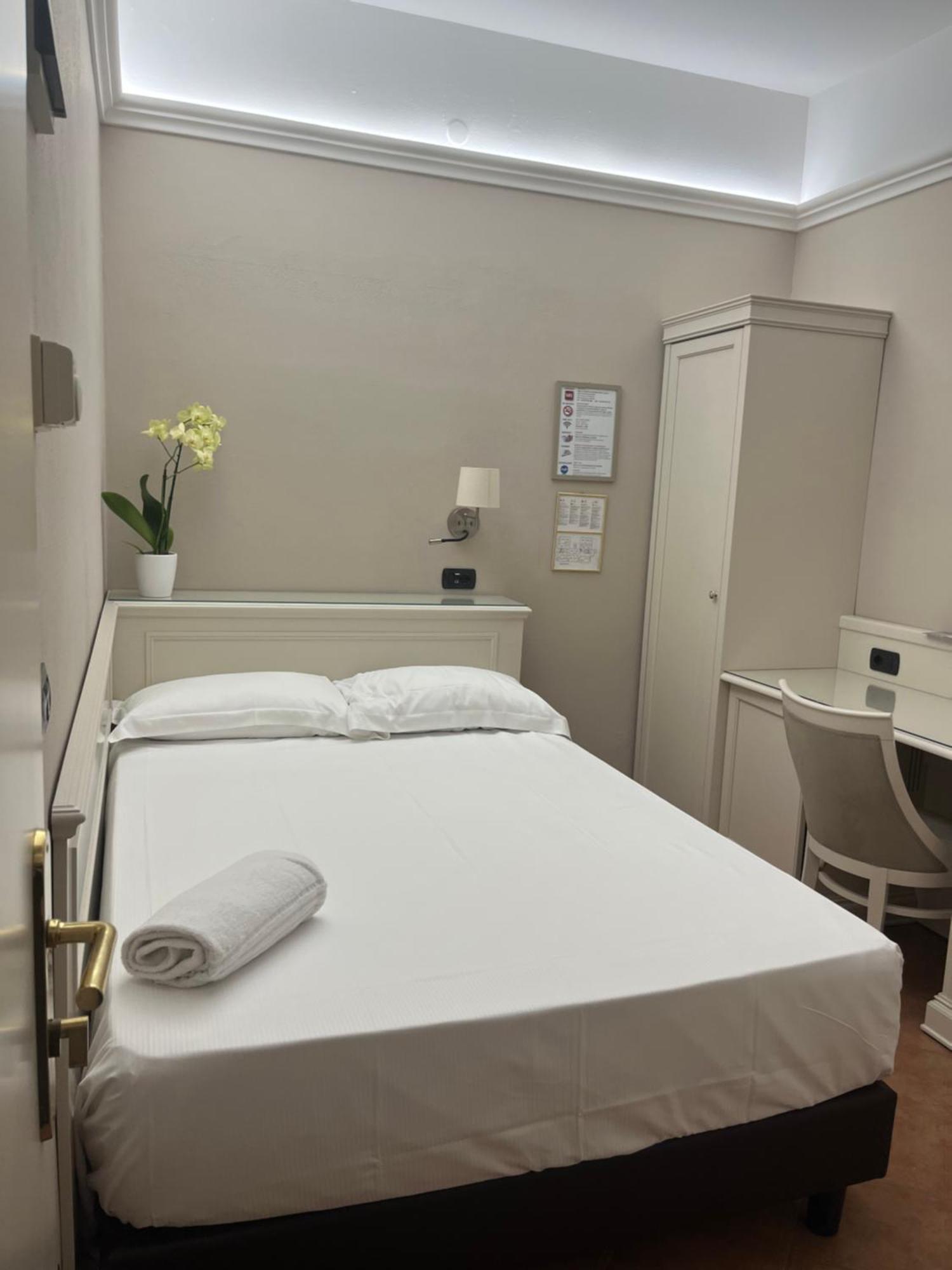 Hotel Aquila Castelfranco Emilia Bagian luar foto