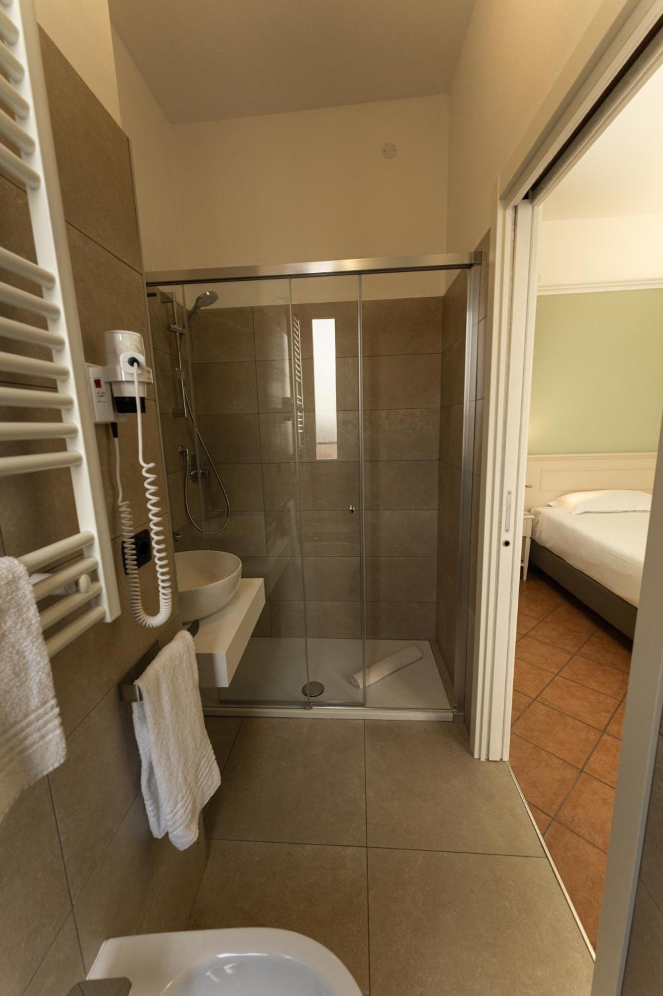 Hotel Aquila Castelfranco Emilia Bagian luar foto